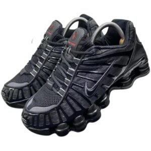 NIKE SHOX